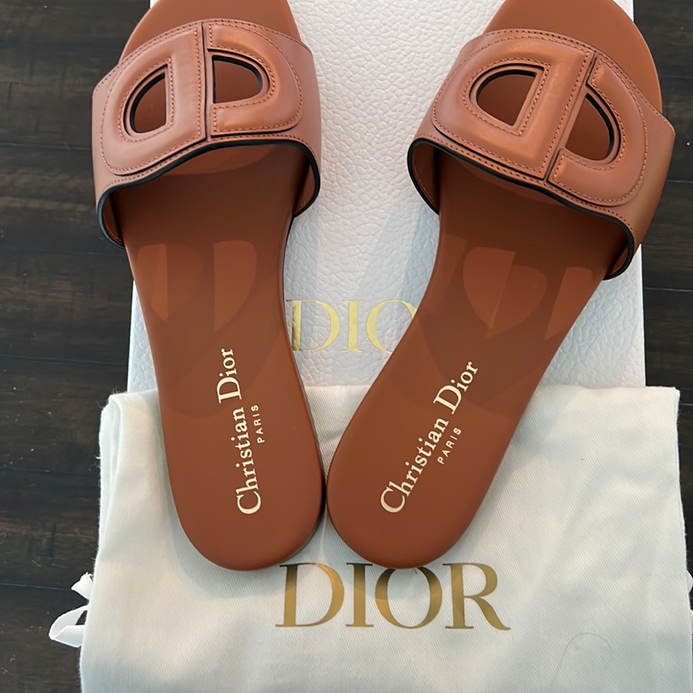 Dior dark tan calfskin sandals size 38
